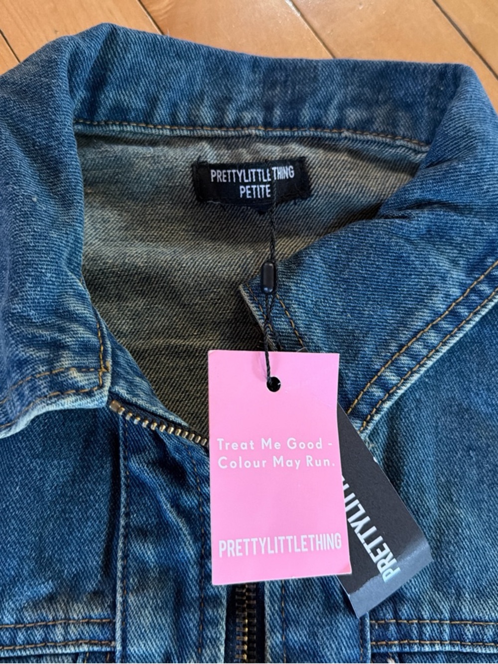 PrettyLittleThing Denim Cropped Jacket - Picture 2 of 6